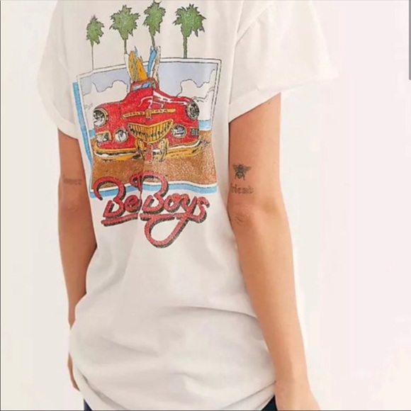 New! Beach Boys Band Tour White Graphic Tee - Picture 5 of 8